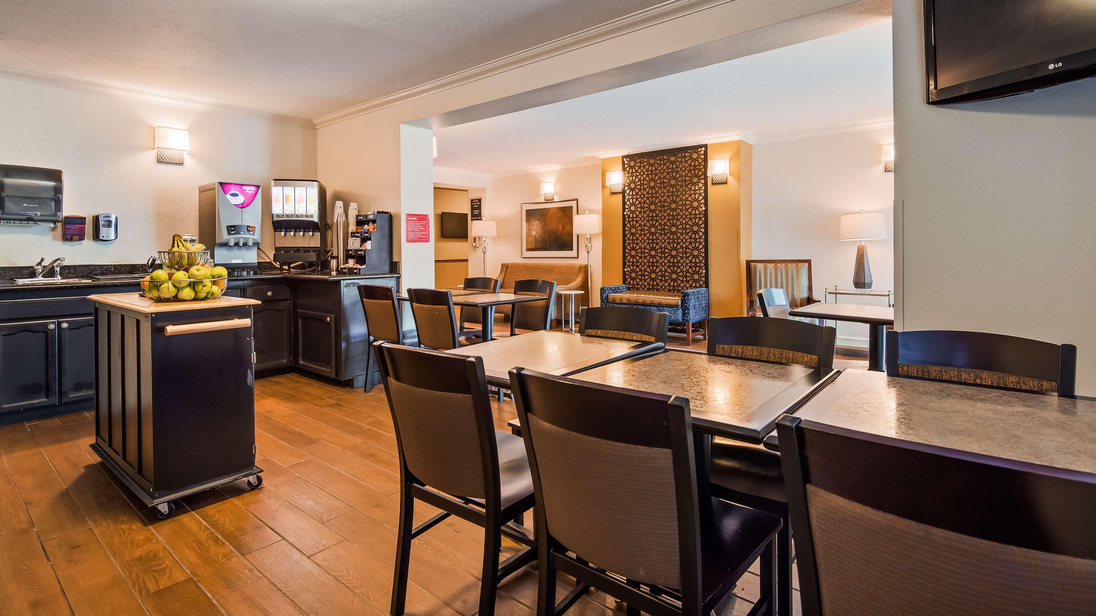 Best Western Clovis Cole Exterior photo