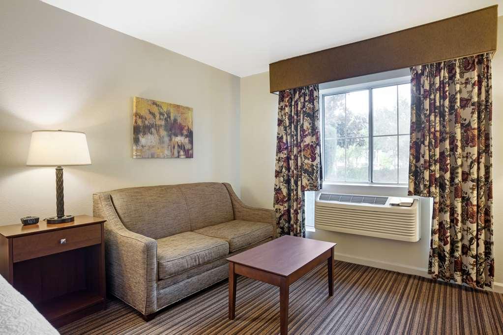 Best Western Clovis Cole Room photo
