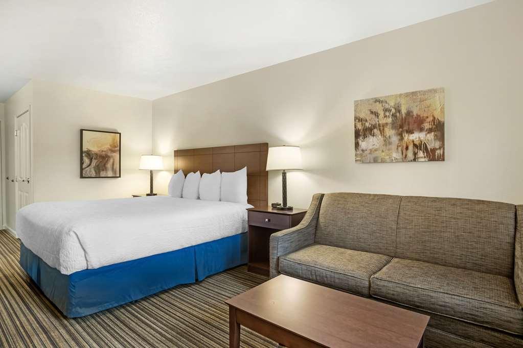 Best Western Clovis Cole Room photo
