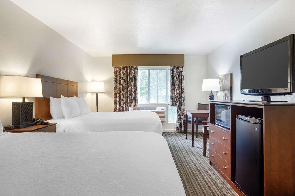 Best Western Clovis Cole Room photo